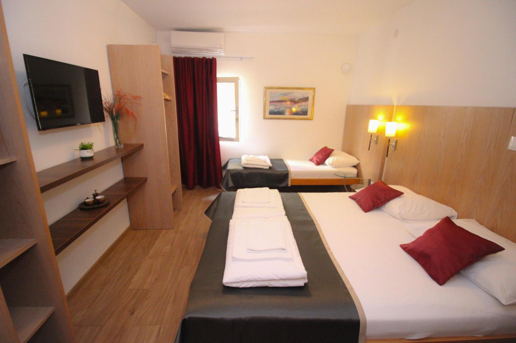 Villa Deny Mostar - With Free Parking Luaran gambar